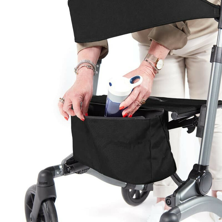 Sort rollator, ergonomisk og kompakt, ergonominen ja kompakti