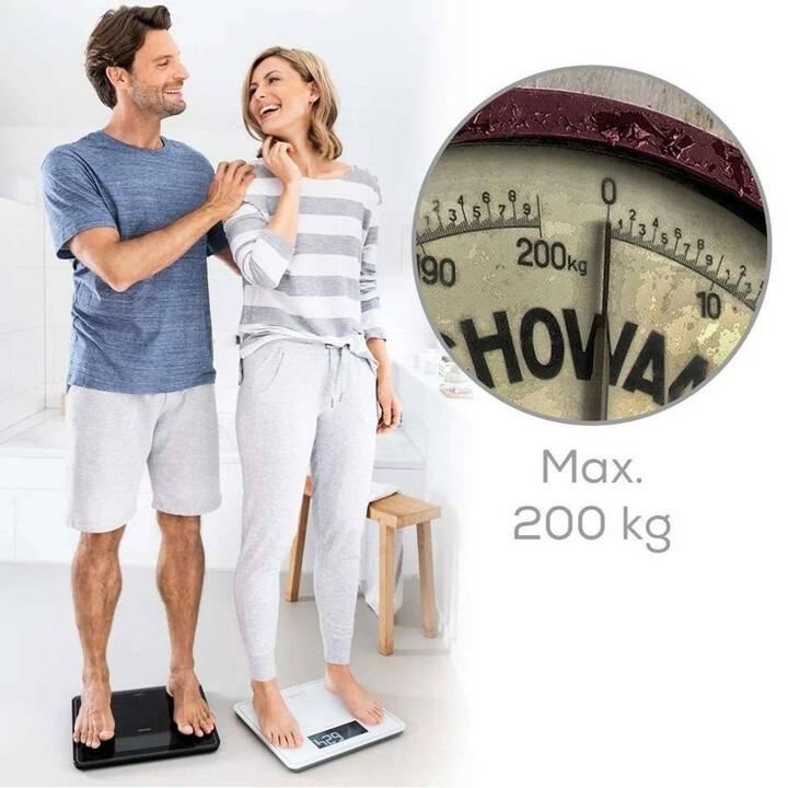 En vægt med et stort LED display