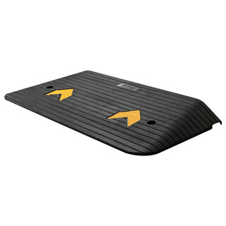 Gummirampe 90x45 cm naturlig gummi 15 ton 1 kanal inkl skruehuller