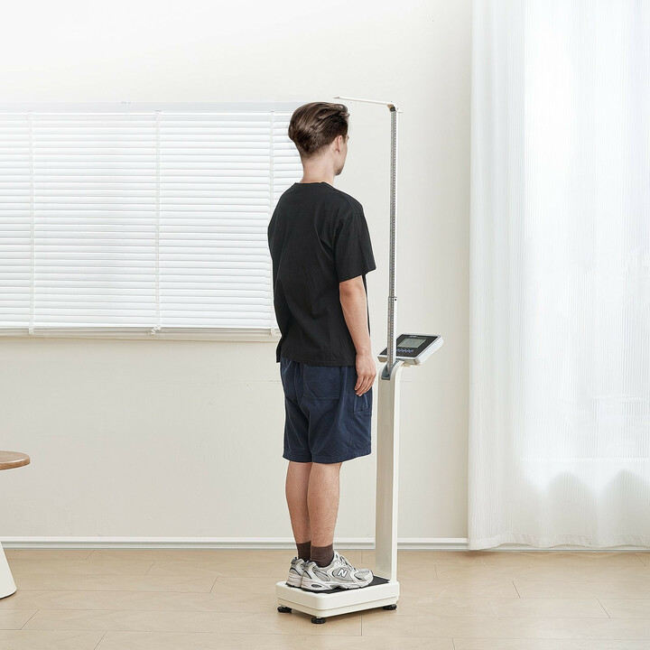 Lääkärivaaka TCS-200MLA digitaalinen ammattivaaka painon ja pituuden mittaukseen 226,8 kg