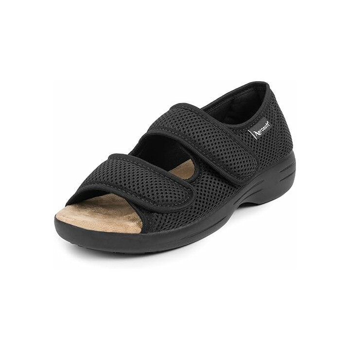 Tilpasningsvenlig sandal til følsomme fødder