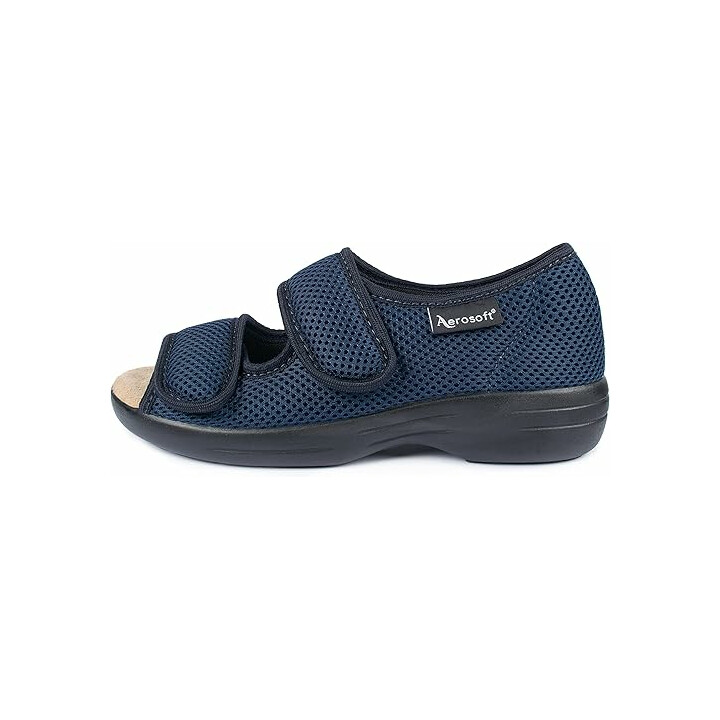 Tilpasningsvenlig sandal til følsomme fødder