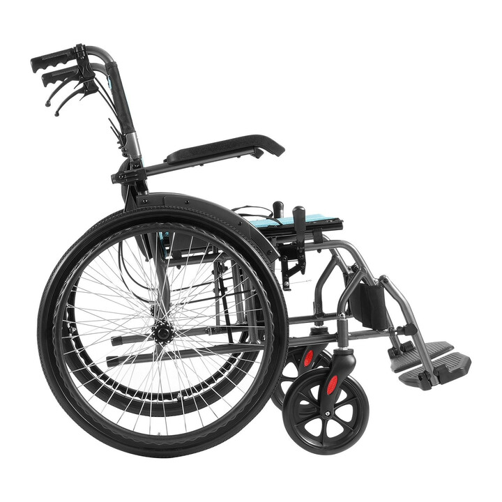 Letvægts foldbar kørestol af aluminium 18 cm sædebredde justerbare fodstøtter lasteevne 1134 kg