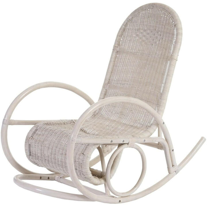 Hvid gyngestol i rattan